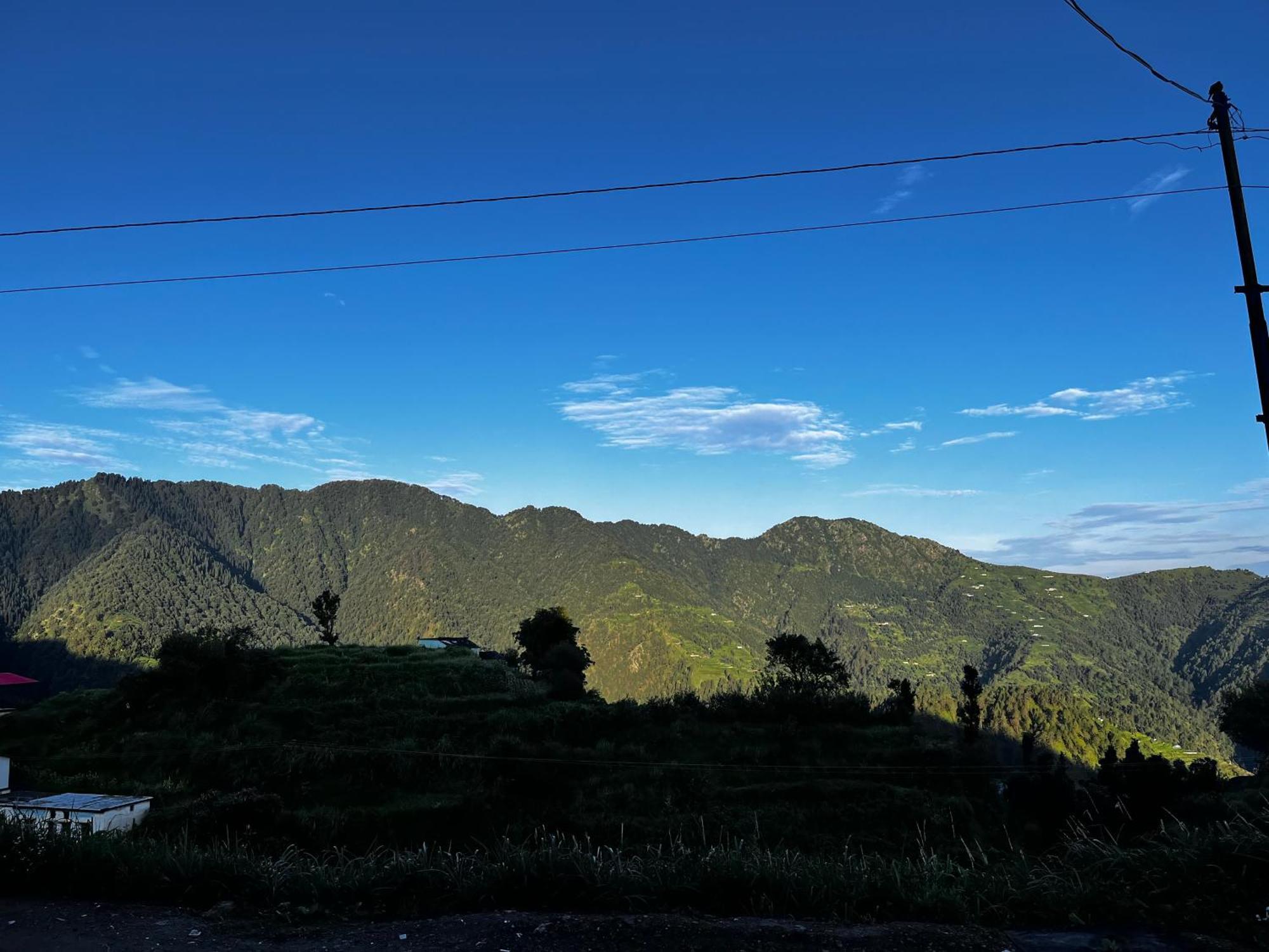 Himalayan Hill Top Resort Kanatal Exterior foto